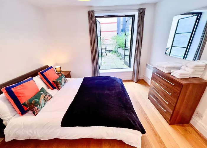 Deluxe Entire Apartment Between Covent Garden And St Pauls Cathedral